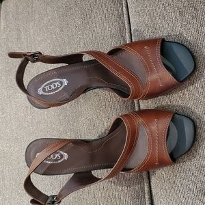 Brown Tod's high heels size 10, never worn